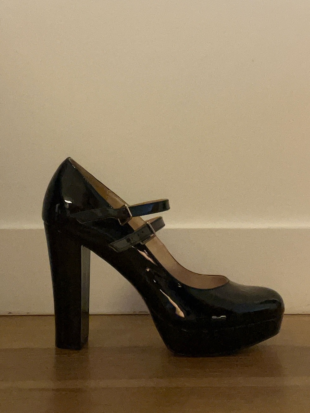 Jessica Simpson Black Patent Double-Strap Platform Mary Jane Heels